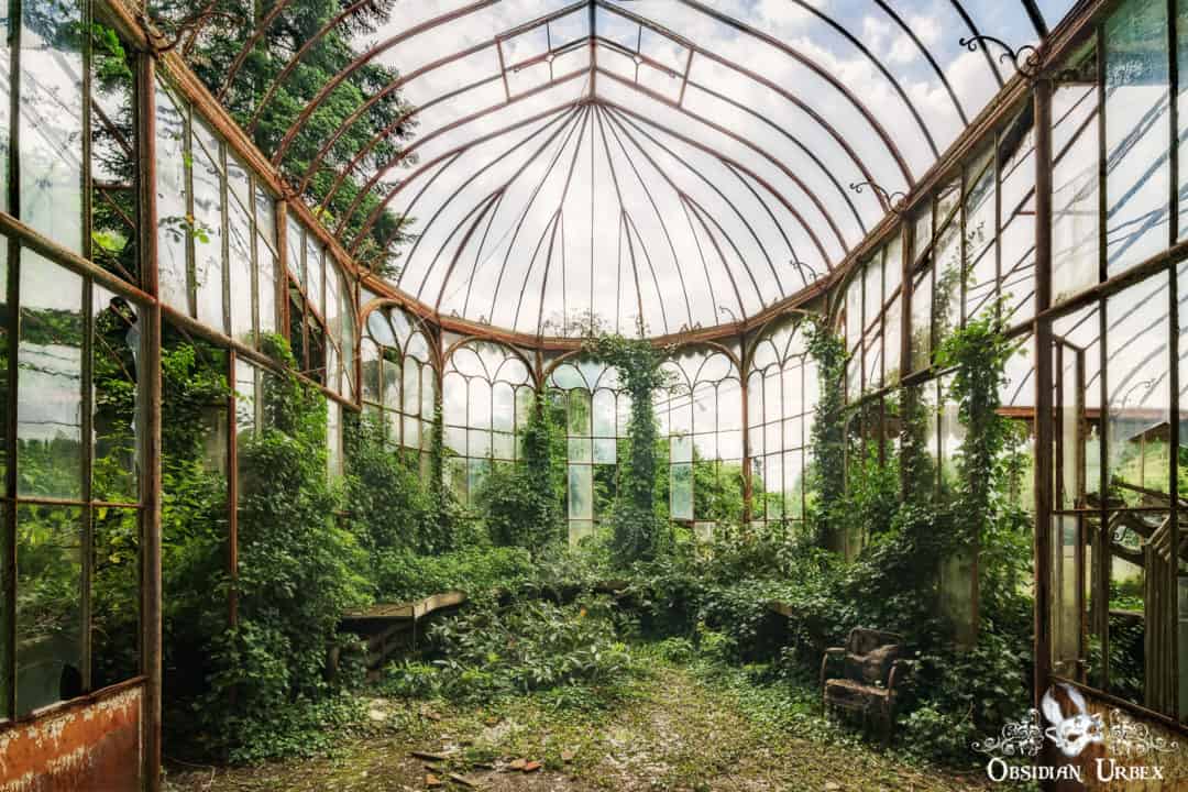 Chateau Rolls Royce Belgium abandoned overgrown greenhouse