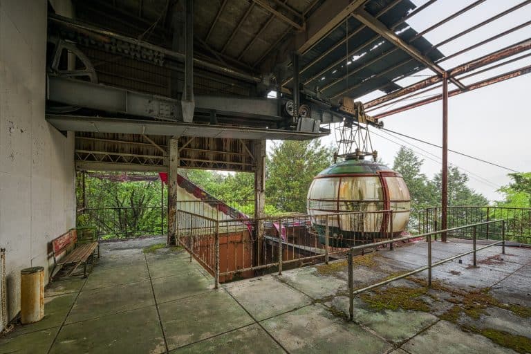 Spaceship Ropeway Japan Featured Image