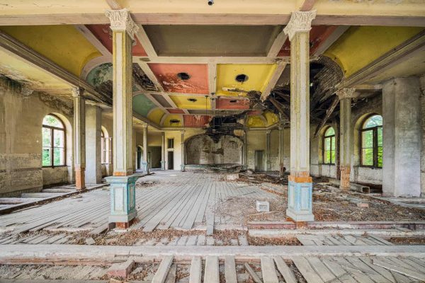 Ballsaal Lego Ballhaus Caro Germany Featured Image