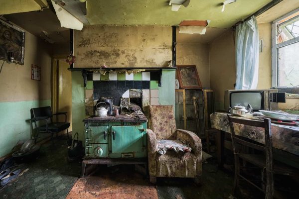 Green Stove Cottage Ireland Featured Image