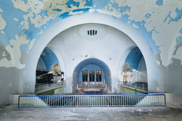 Desecrated Synagogue Swimming Pool Poland Featured Image